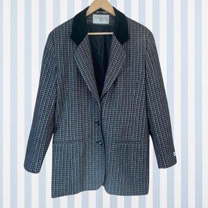 Black and grey jacket